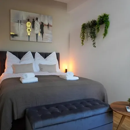 Ruhiges Am Woerthersee Mit Tiefgarage Апартаменты *