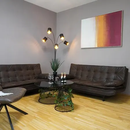 Ruhiges Am Woerthersee Mit Tiefgarage Krumpendorf