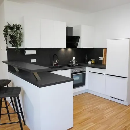 Apartament Ruhiges Am Woerthersee Mit Tiefgarage Krumpendorf