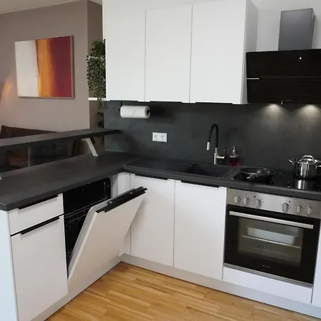 Apartamento Ruhiges Am Woerthersee Mit Tiefgarage Krumpendorf