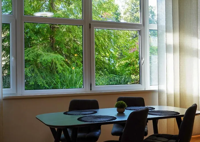 Ruhiges Am Woerthersee Mit Tiefgarage Apartament