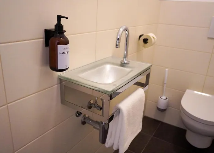 Ruhiges Am Woerthersee Mit Tiefgarage Apartament